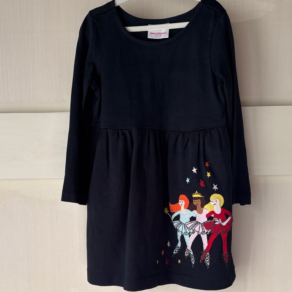 NWOT Hanna Andersson Navy Dress with Colorful appliqué Dancer Design